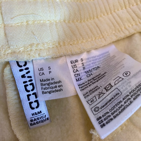 yellow tracks - Picture 2 of 2